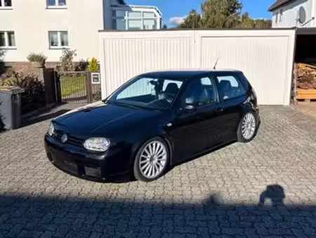 Volkswagen Golf R32 V6 3.2 241 4Motion