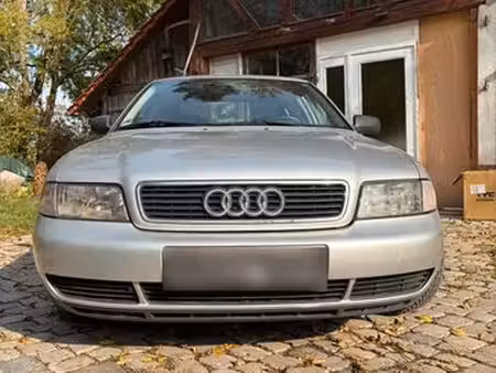 Audi A4 1.6 101