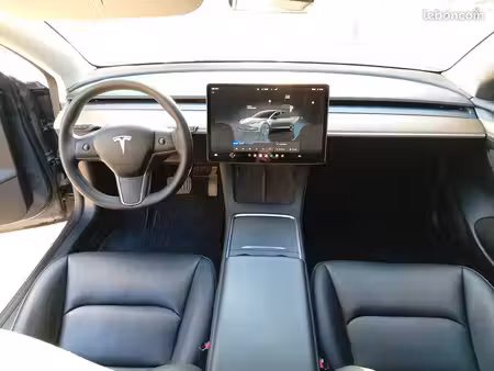 Tesla Model 3 275