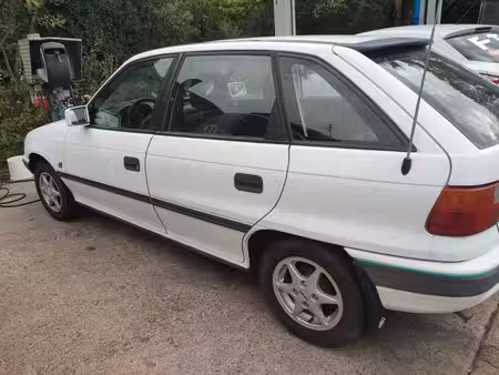 Opel Astra 