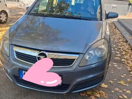 Opel Zafira 2.2 147