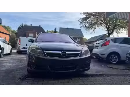 Opel Signum V6 3.0 CDTI 184 Cosmo