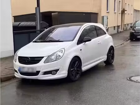 Opel Corsa 1.2 80 OPC Line