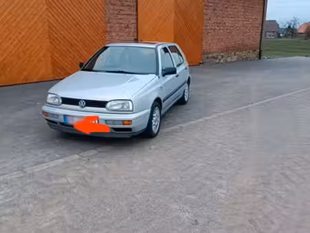 Volkswagen Golf 1.4 60