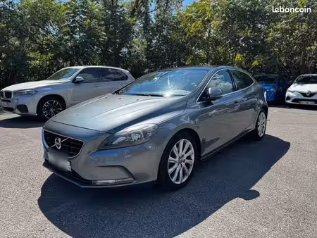 Volvo V40 D2 1.6 115