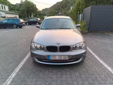 BMW Série 1 118i 2.0 143