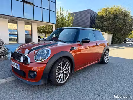 Mini Mini John Cooper Works 1.6 122