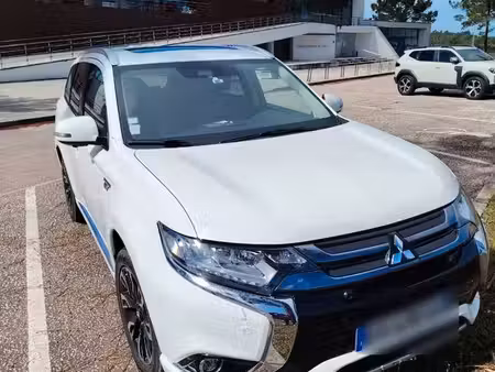 Mitsubishi Outlander PHEV 4x4