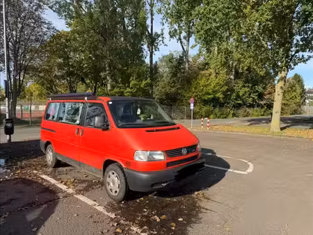 Volkswagen Transporter T4 2.5 TDI 102