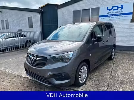 Opel Combo 1.5 131 Elegance