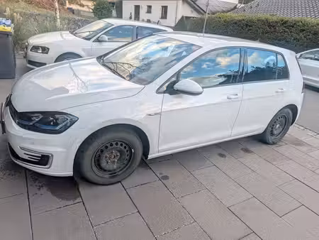 Volkswagen Golf 136