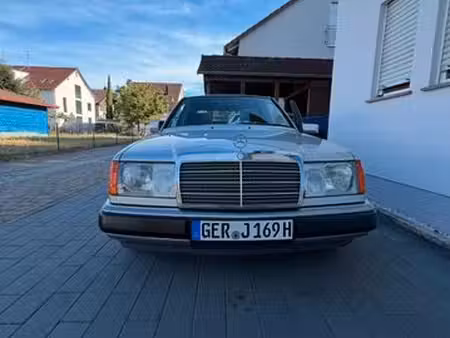 Mercedes-Benz Classe E E 230