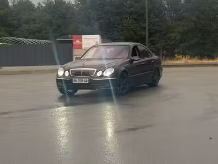 Mercedes-Benz Classe E E 500 V8 5.0 4Matic