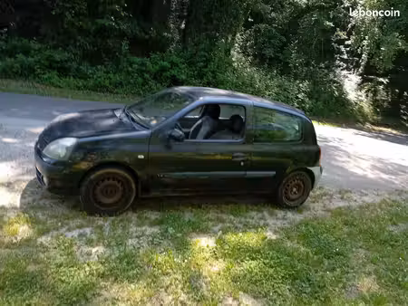 Renault Clio 1.4 98