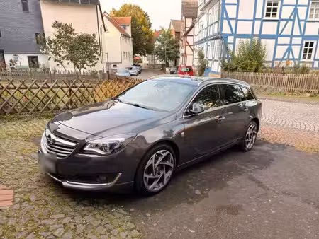 Opel Insignia 2.0 OPC Line
