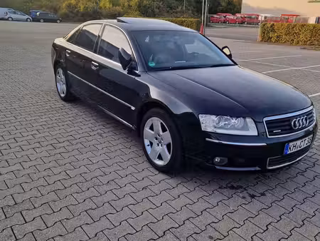 Audi A8 V8 4.2 TDI 326 quattro