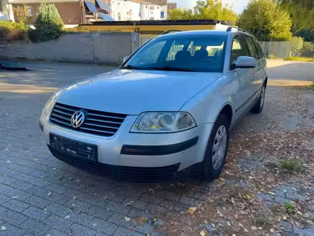 Volkswagen Passat 1.6 102 Base