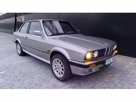 BMW Série 3 325i 2.5 170