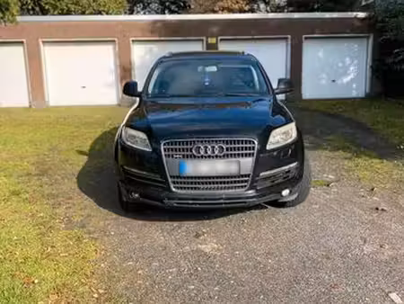 Audi Q7 V6 3.0 quattro