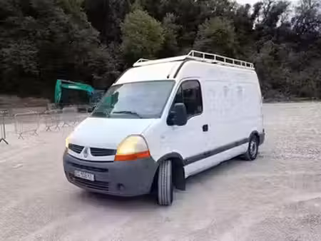 Renault Master 2.5 dCi 100