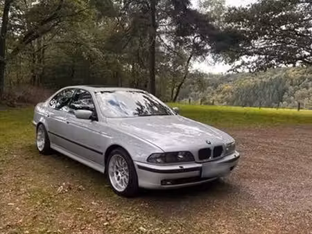 BMW Série 5 535i 3.5 245
