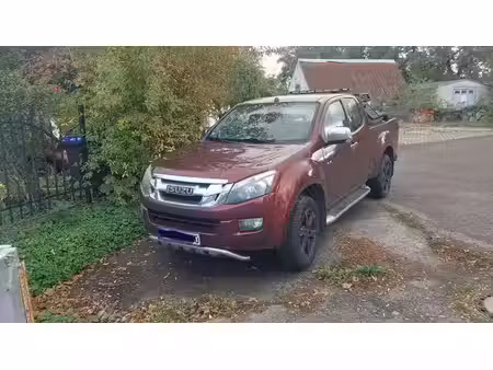 Isuzu D-max 2.5 163