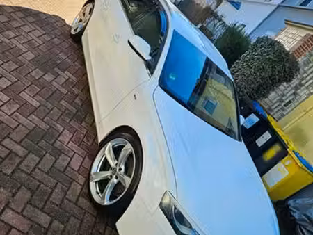 Audi A4 2.0 TFSI 211 S line
