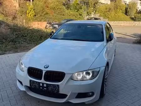 BMW Série 3 330d 3.0 245