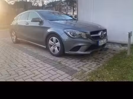 Mercedes-Benz CLA 220 2.1 177