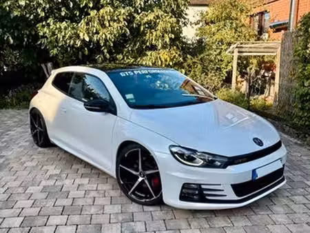 Volkswagen Scirocco 2.0 TSI 220
