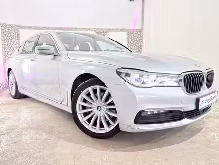 BMW Série 7 730d 3.0 265