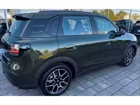 Leapmotor B03X 