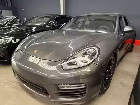Porsche Panamera GTS V8 4.8 4x4