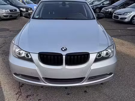 BMW Série 3 325i 218