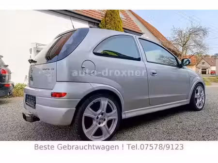 Opel Corsa 1.8 125 Sport