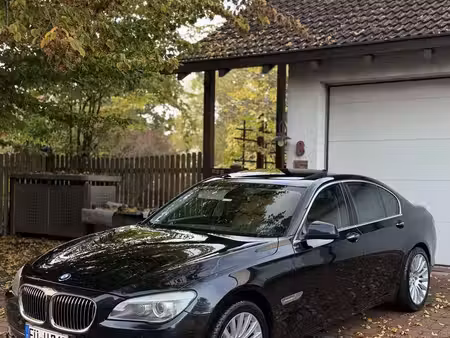 BMW Série 7 740i 3.0 326