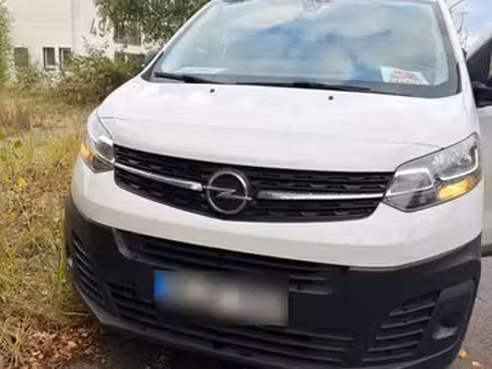 Opel Vivaro 136