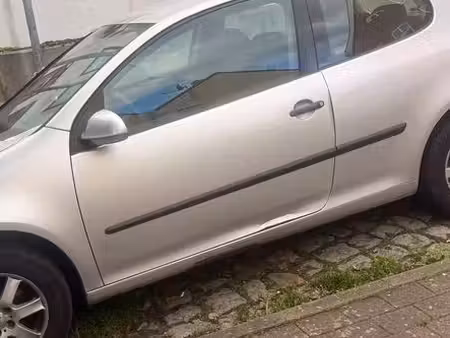 Volkswagen Golf 1.4 75