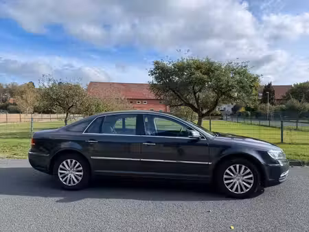 Volkswagen Phaeton V8 4.2 335 4Motion