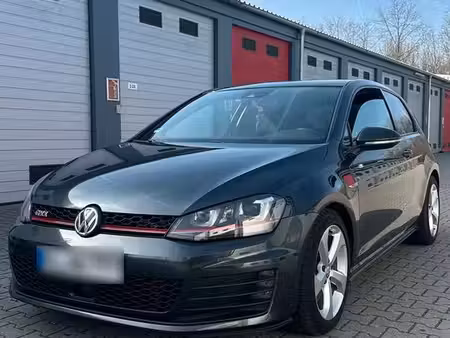 Volkswagen Golf GTI 2.0 TSI 230 Performance