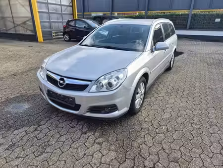 Opel Vectra 2.2 155