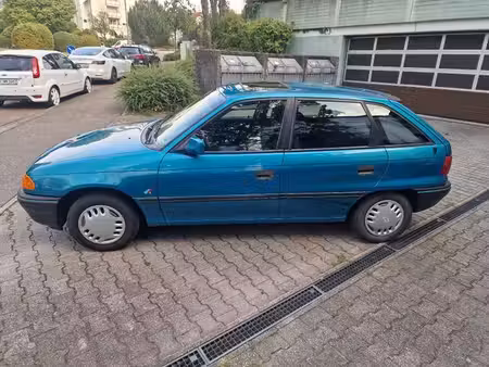 Opel Astra 1.6 GL