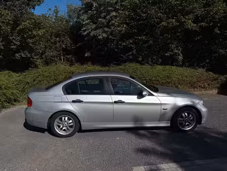 BMW Série 3 320i 2.0 150
