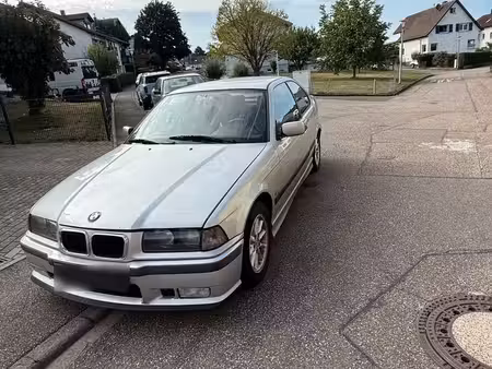 BMW Série 3 323i 2.5 170