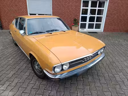 Audi 100
