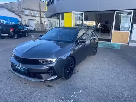 Opel Astra 1.2 130 GS
