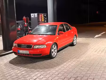 Audi A4 1.8 125