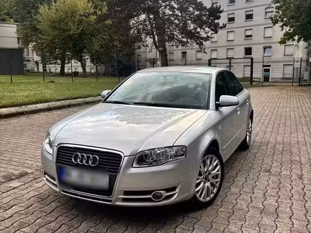 Audi A4 1.6 102