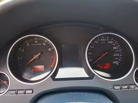 Audi A4 V6 2.4 170