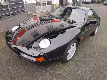 Porsche 928 GT V8 5.0 330
